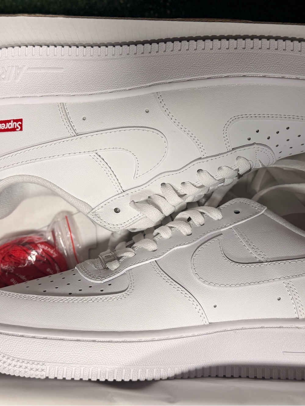 Nike Air Force 1 Low - White with Red Tab